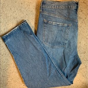 Straight leg blue jean